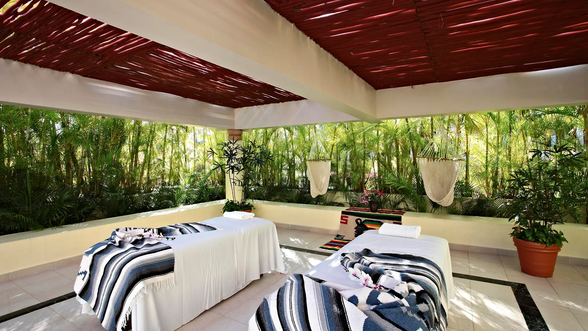 Bahia Principe Grand Coba Hotel Akumal