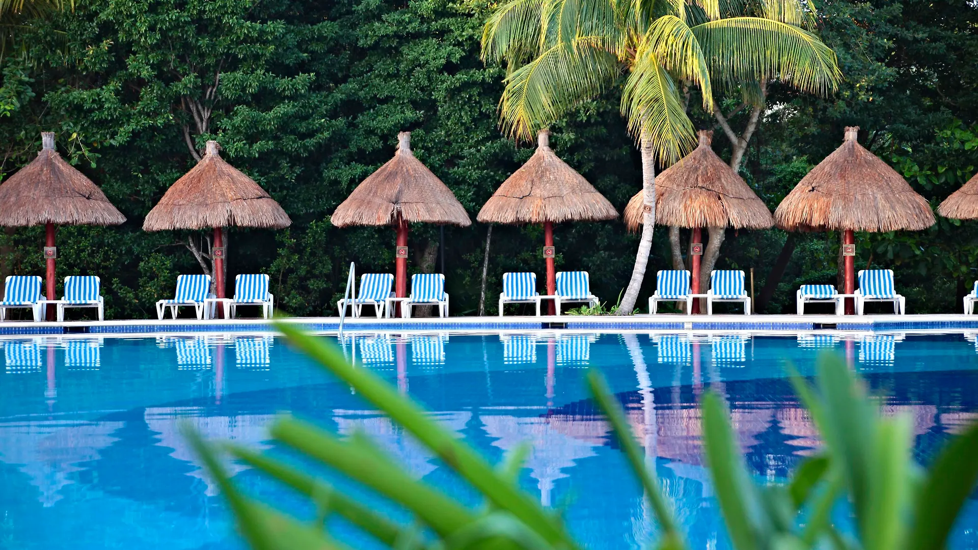 Bahia Principe Grand Coba Hotel Akumal
